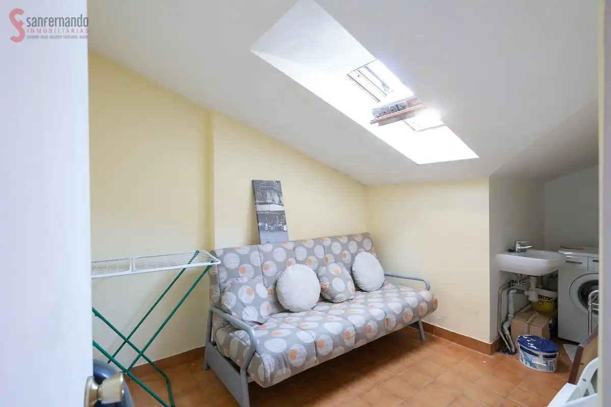 Habitación de Apartamento en venta en Santander con Calefacción, Parquet y Trastero