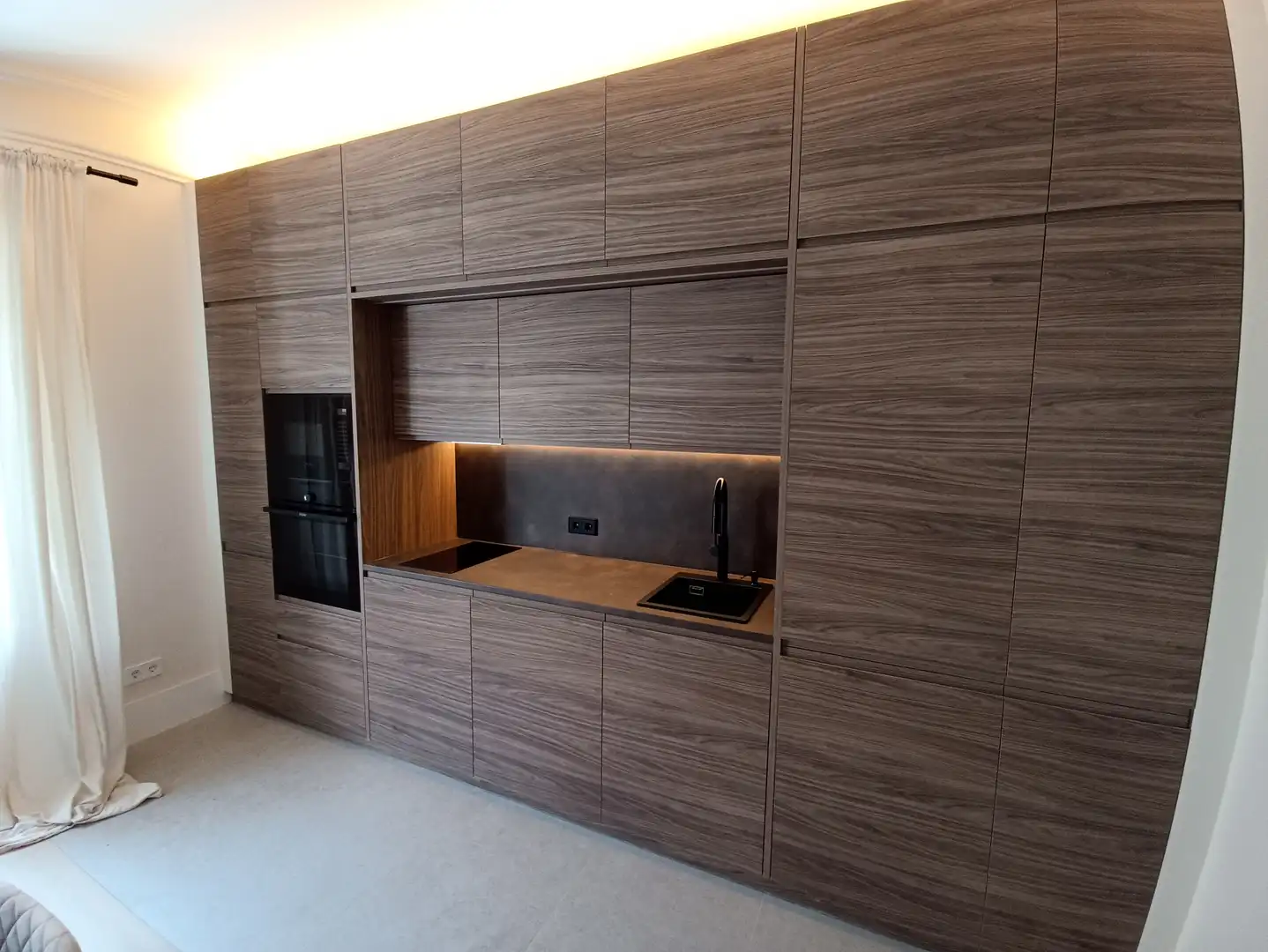 Flat for rent in Calle Asturias, Parque San Francisco - Uría