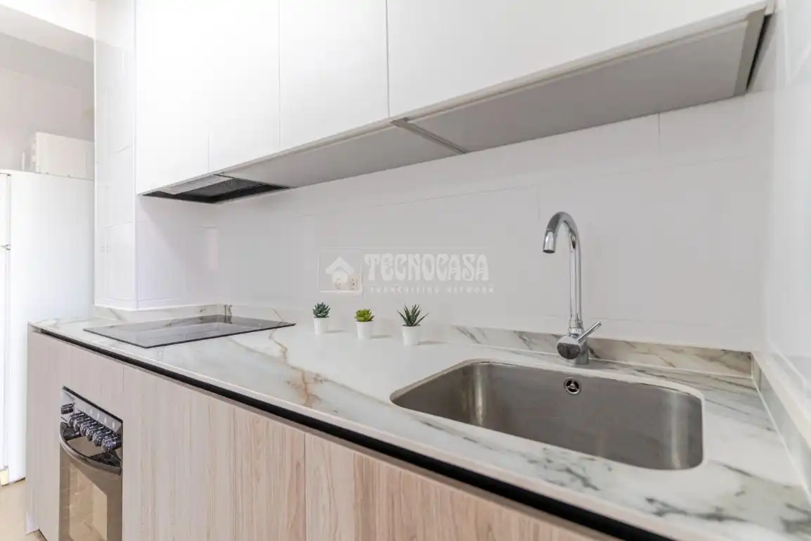 Cocina de Piso de alquiler en Granada con Aire acondicionado y Amueblado