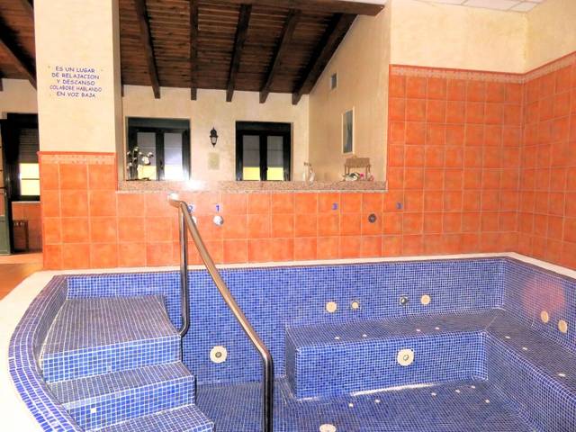 Casa-chalet en Venta en Roales de Campos