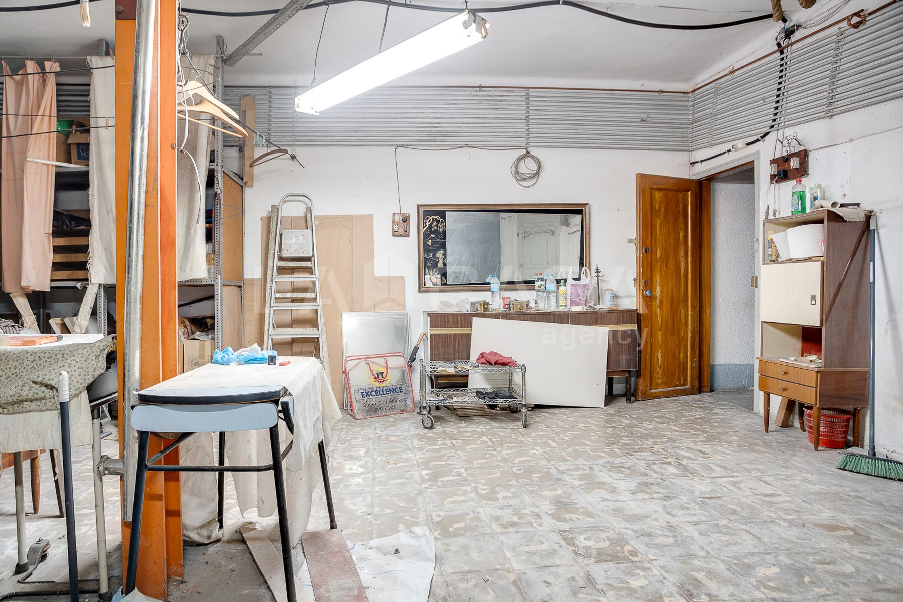 Local en venta en L'Hospitalet de Llobregat