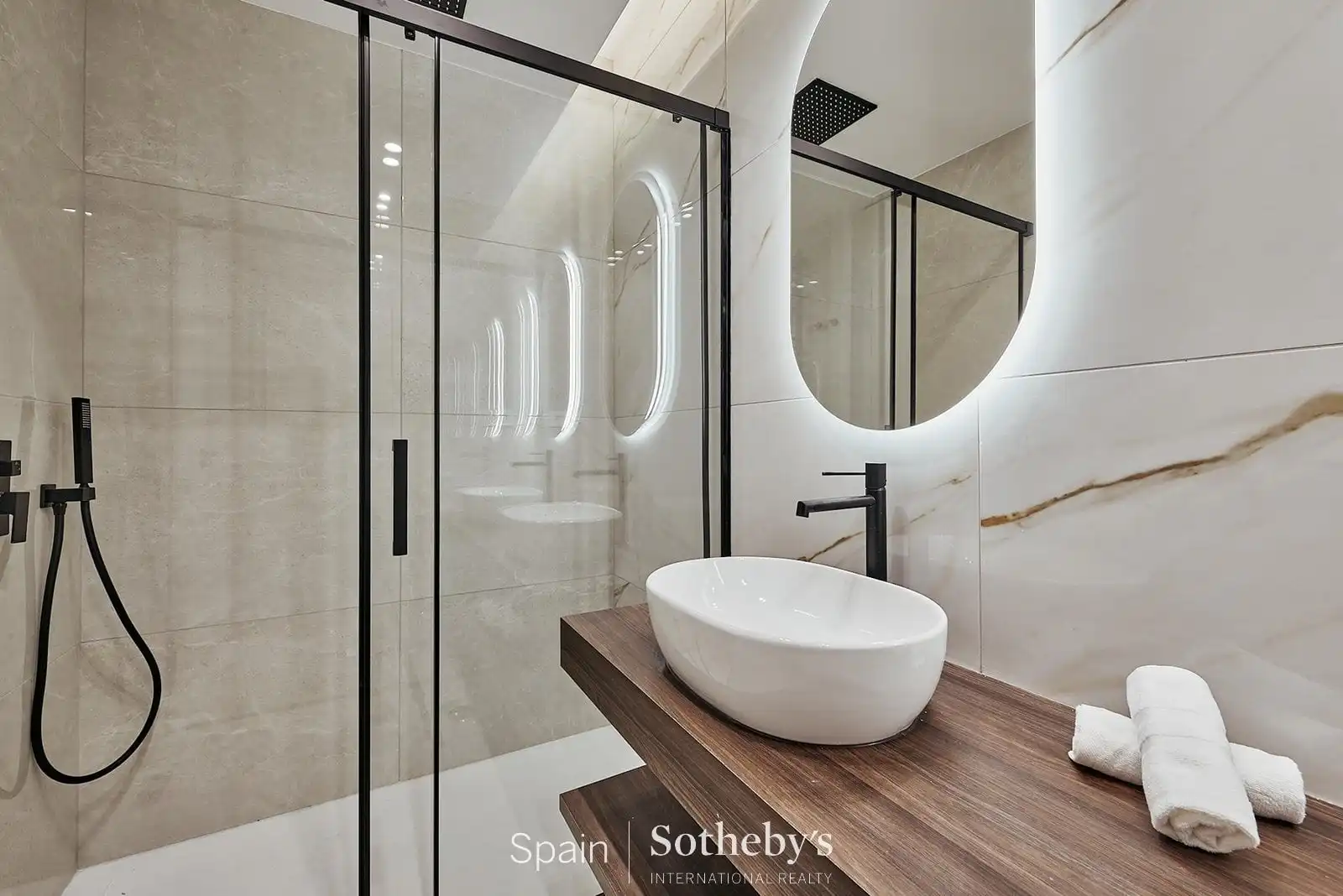 Bany de Apartament en venda en Madrid amb Aire condicionat i Calefacció