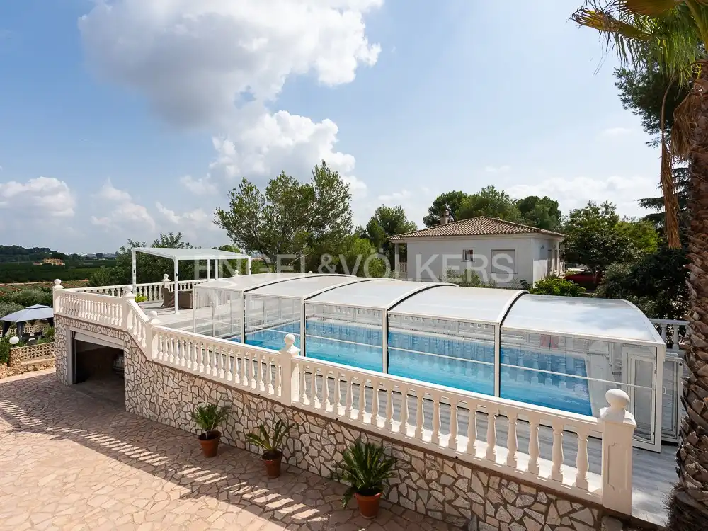 Piscina de Casa o xalet en venda en Alberic amb Aire condicionat, Calefacció i Jardí privat