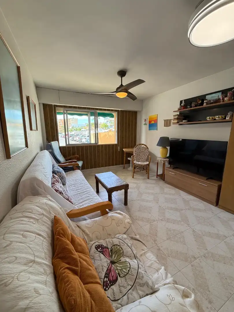 Flat with terrace for sale in Carrer Uruguay 8, imagen 5