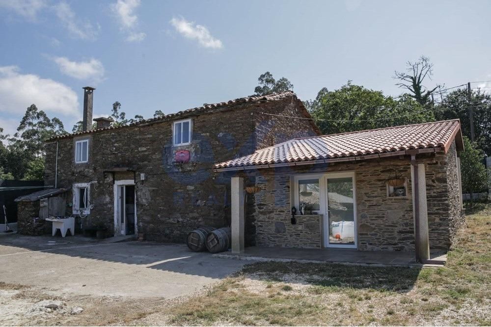 Vista exterior de Finca rústica en venda en Touro amb Jardí privat i Terrassa