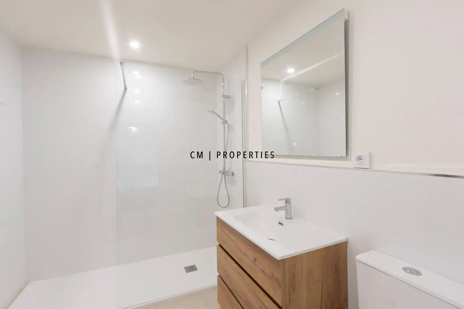 Badezimmer von Wohnung zur Miete in Poblats Marítims
