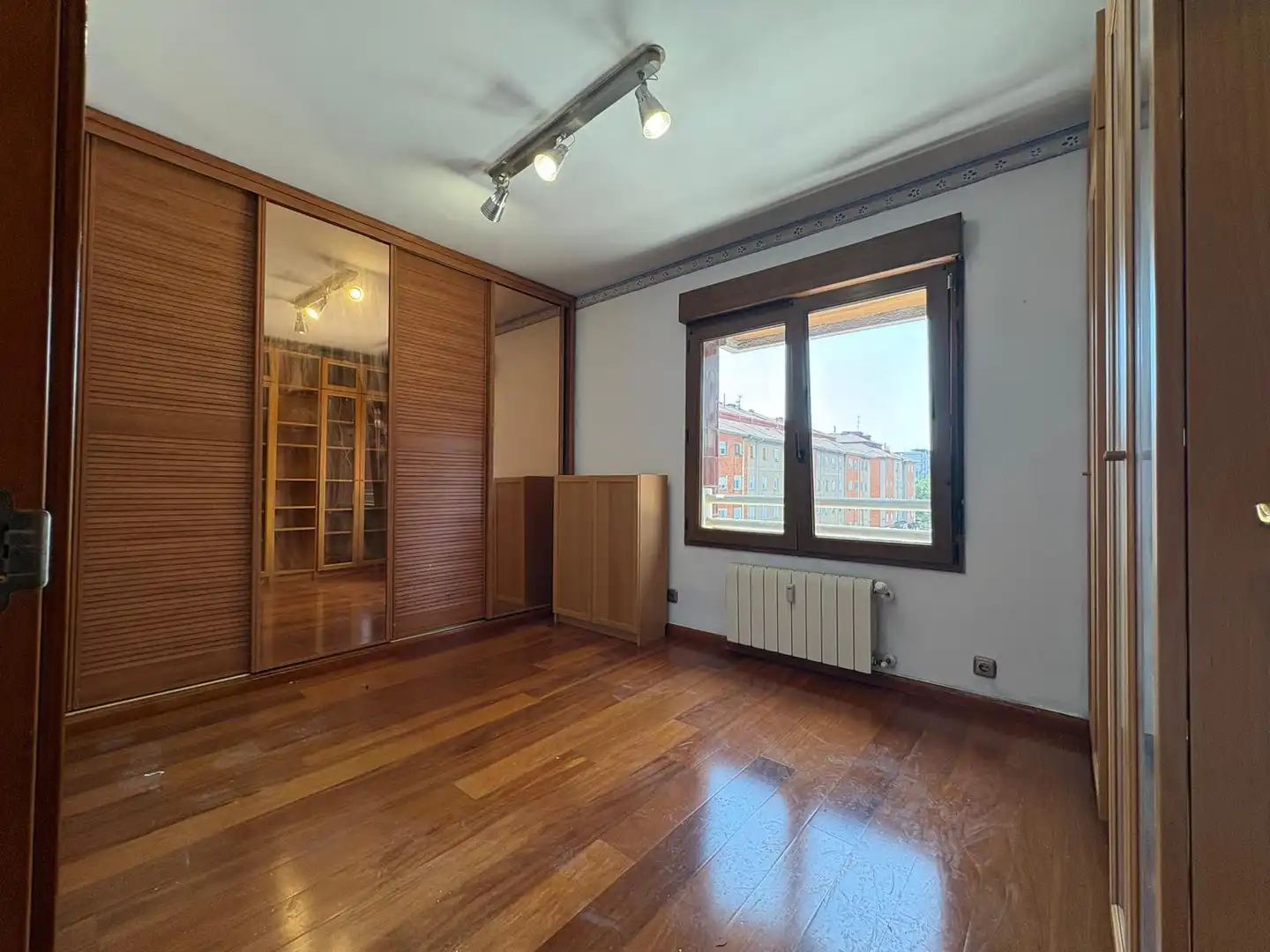 Habitación de Piso en venta en Gijón  con Calefacción y Trastero