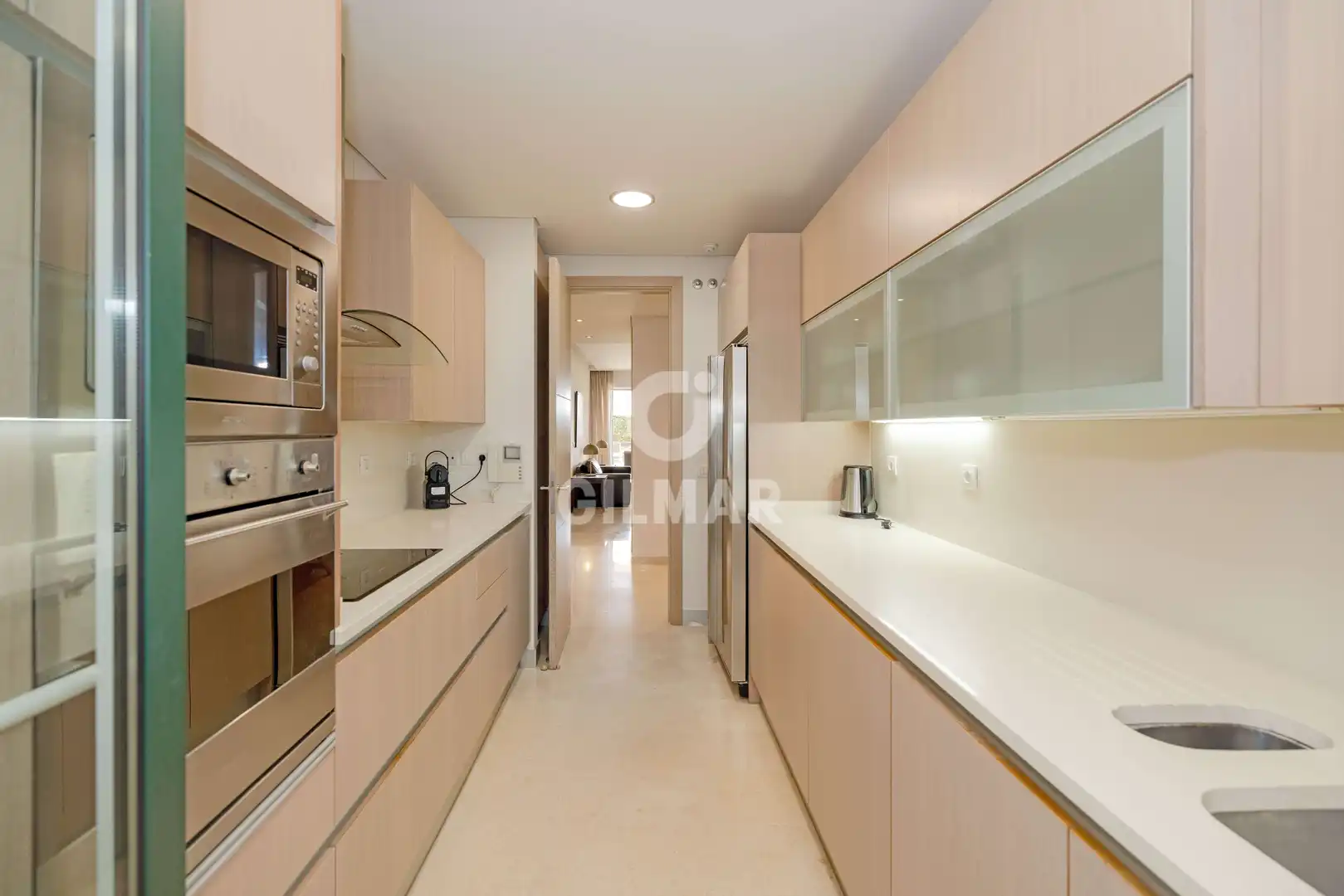 Cuina de Apartament en venda en Sotogrande amb Calefacció, Jardí privat i Traster