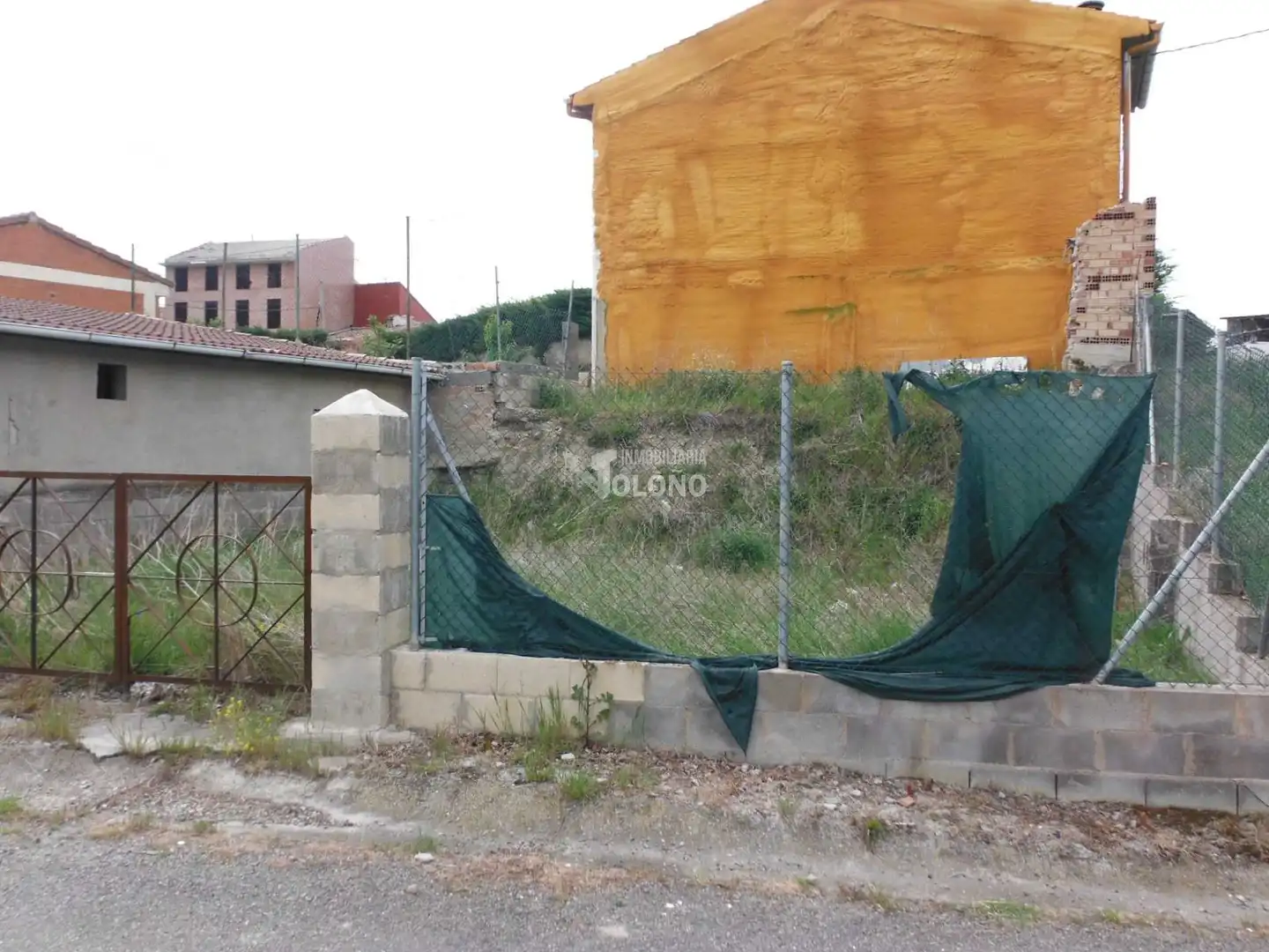 Commercial properties for sale in Leiva