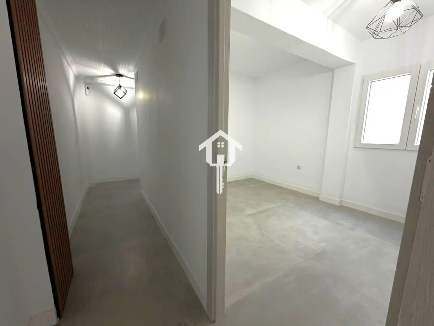 Piso en venta en Alicante / Alacant con Balcón