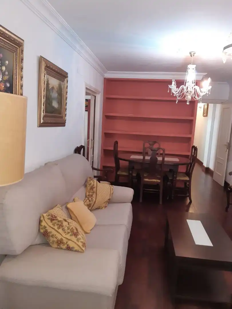 Sala de estar de Piso de alquiler en Sevilla con Aire acondicionado, Amueblado y Horno