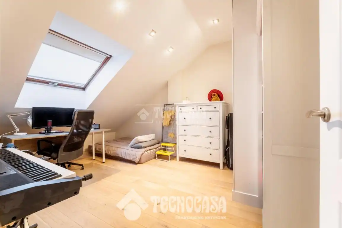 Habitación de Piso en venta en Torrelodones con Aire acondicionado, Calefacción y Terraza