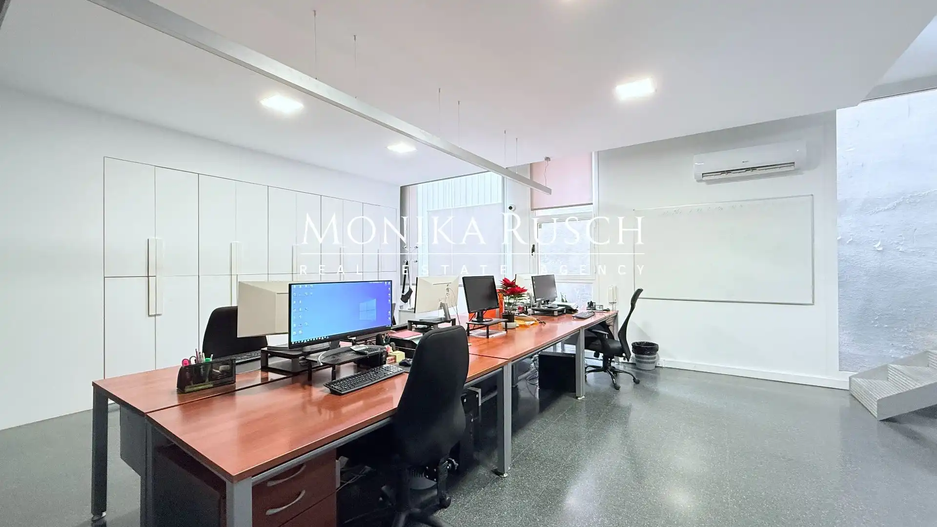 Office for sale in Cornellà de Llobregat  with Air Conditioner and Heating