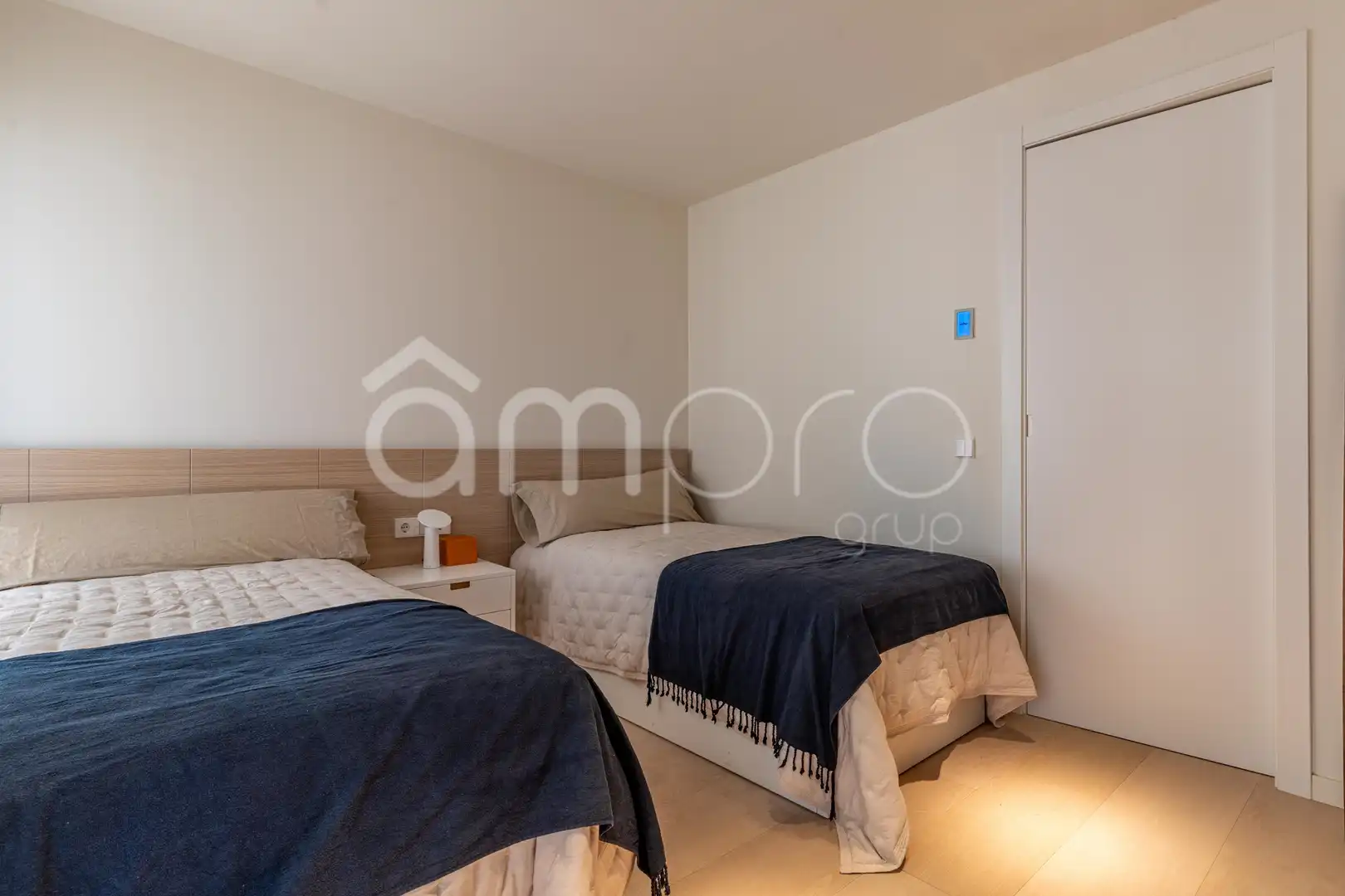 Schlafzimmer von Wohnung zum Verkauf in Salou mit Klimaanlage, Heizung und Terrasse