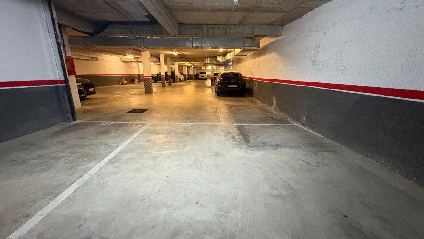 Parking of Garage to rent in Badalona