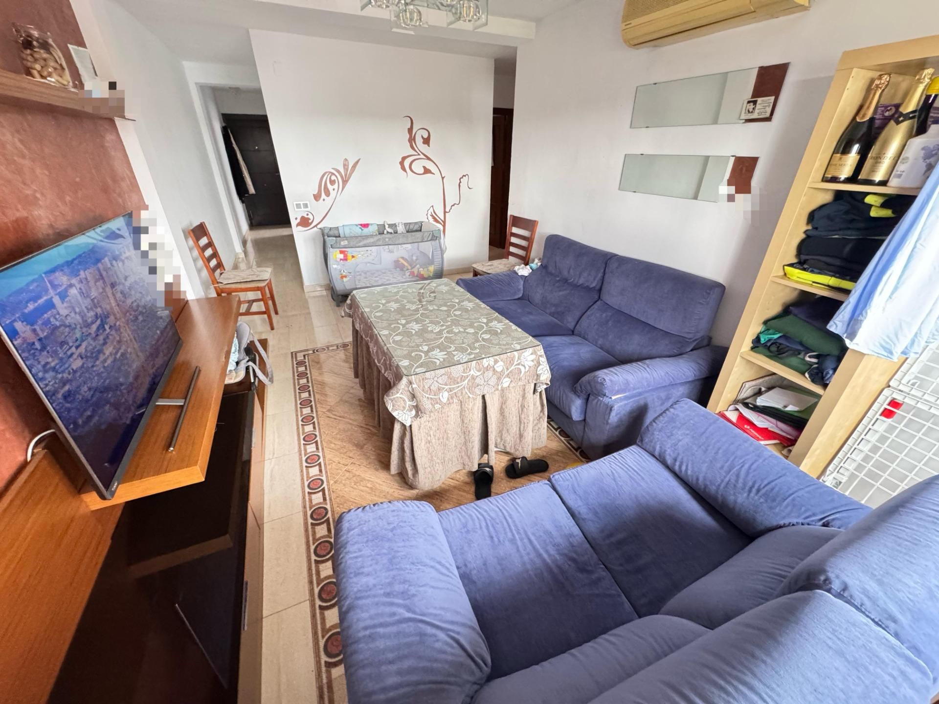 Sala d'estar de Pis en venda en Dos Hermanas amb Aire condicionat