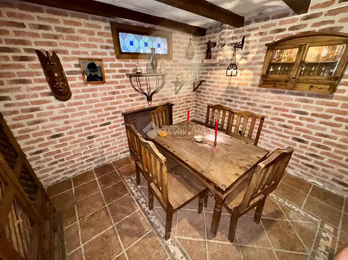 Casa adosada en venda a Fresnos I y II