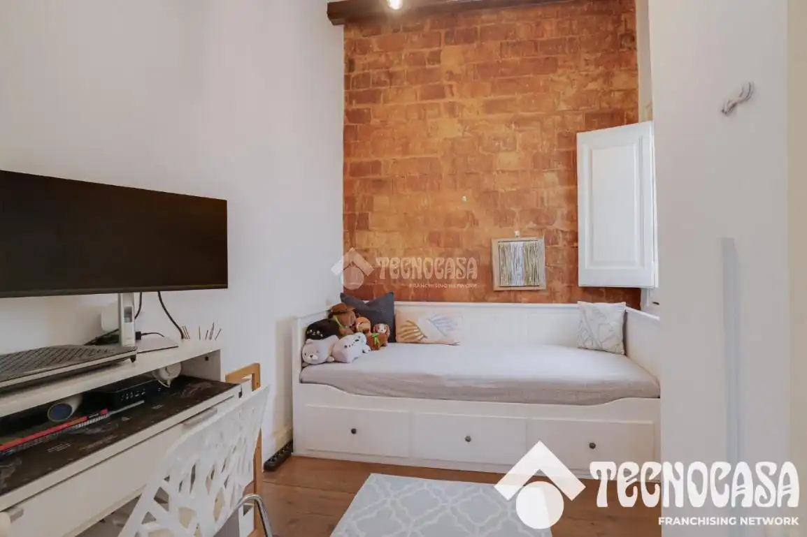 Schlafzimmer von Wohnung zum Verkauf in Barcelona mit Klimaanlage und Heizung