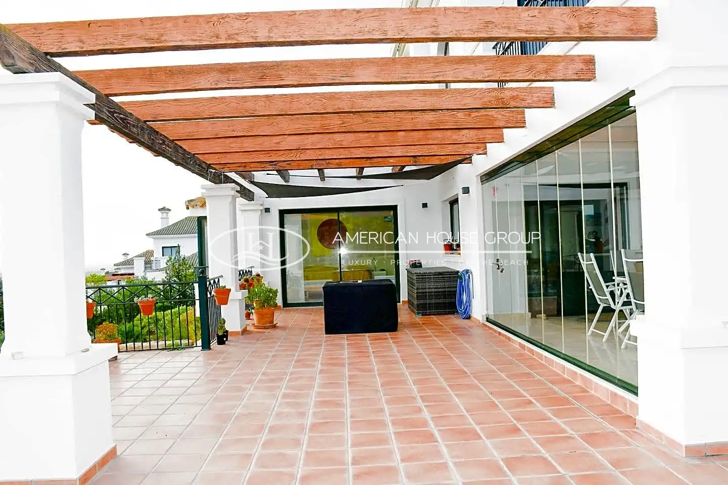 Terrassa de Casa o xalet en venda en Arcos de la Frontera amb Aire condicionat, Calefacció i Jardí privat