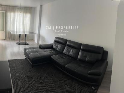 Living room of Flat for sale in  Valencia Capital  with Air Conditioner