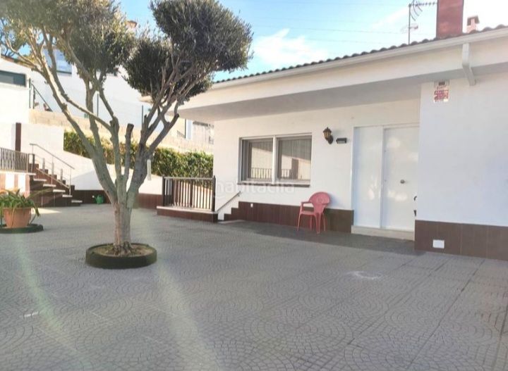 Exterior view of Single-family semi-detached to rent in Caldes de Montbui  with Terrace and Balcony