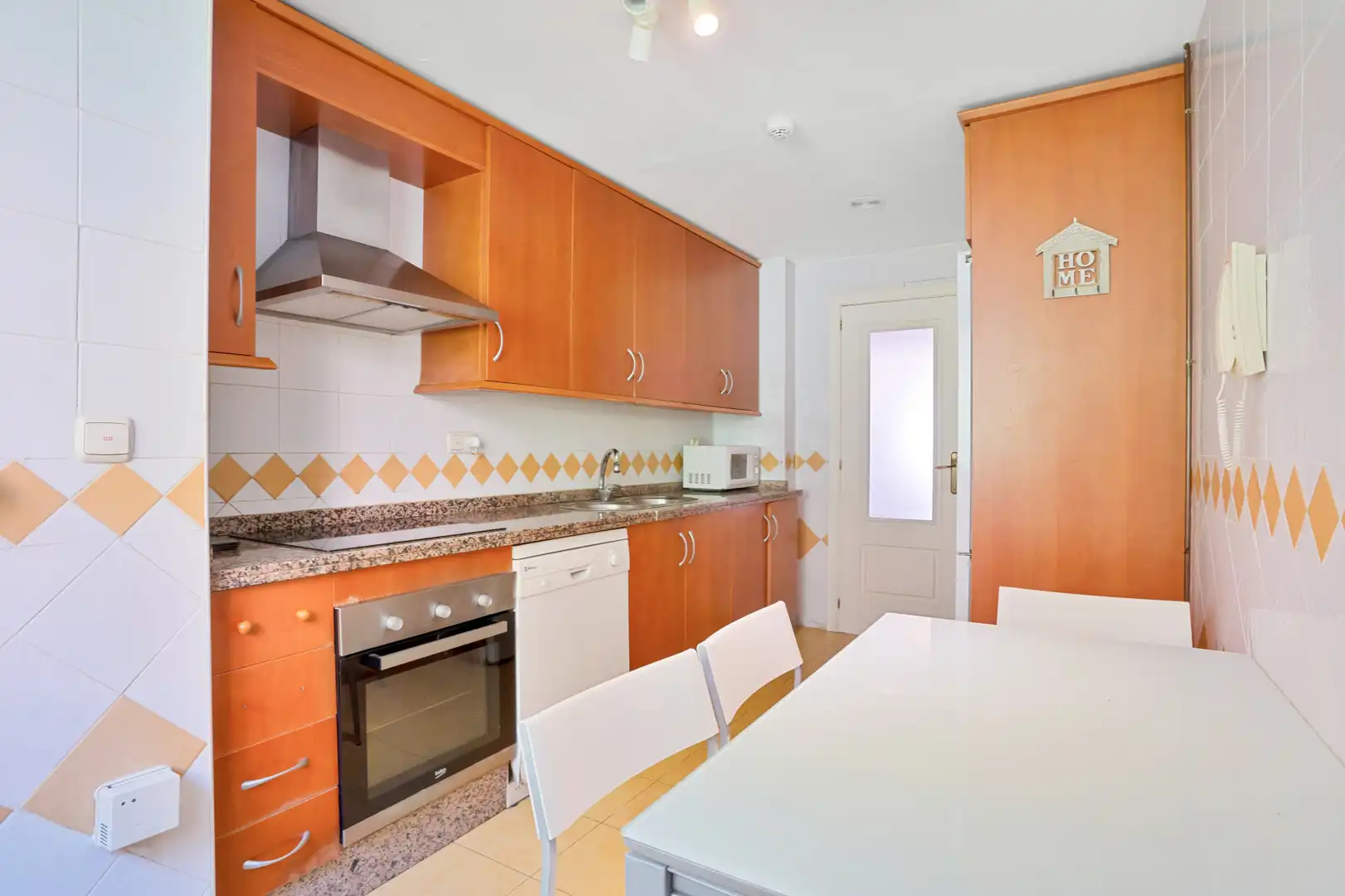 Cocina de Apartamento en venta en Marbella con Aire acondicionado, Terraza y Trastero