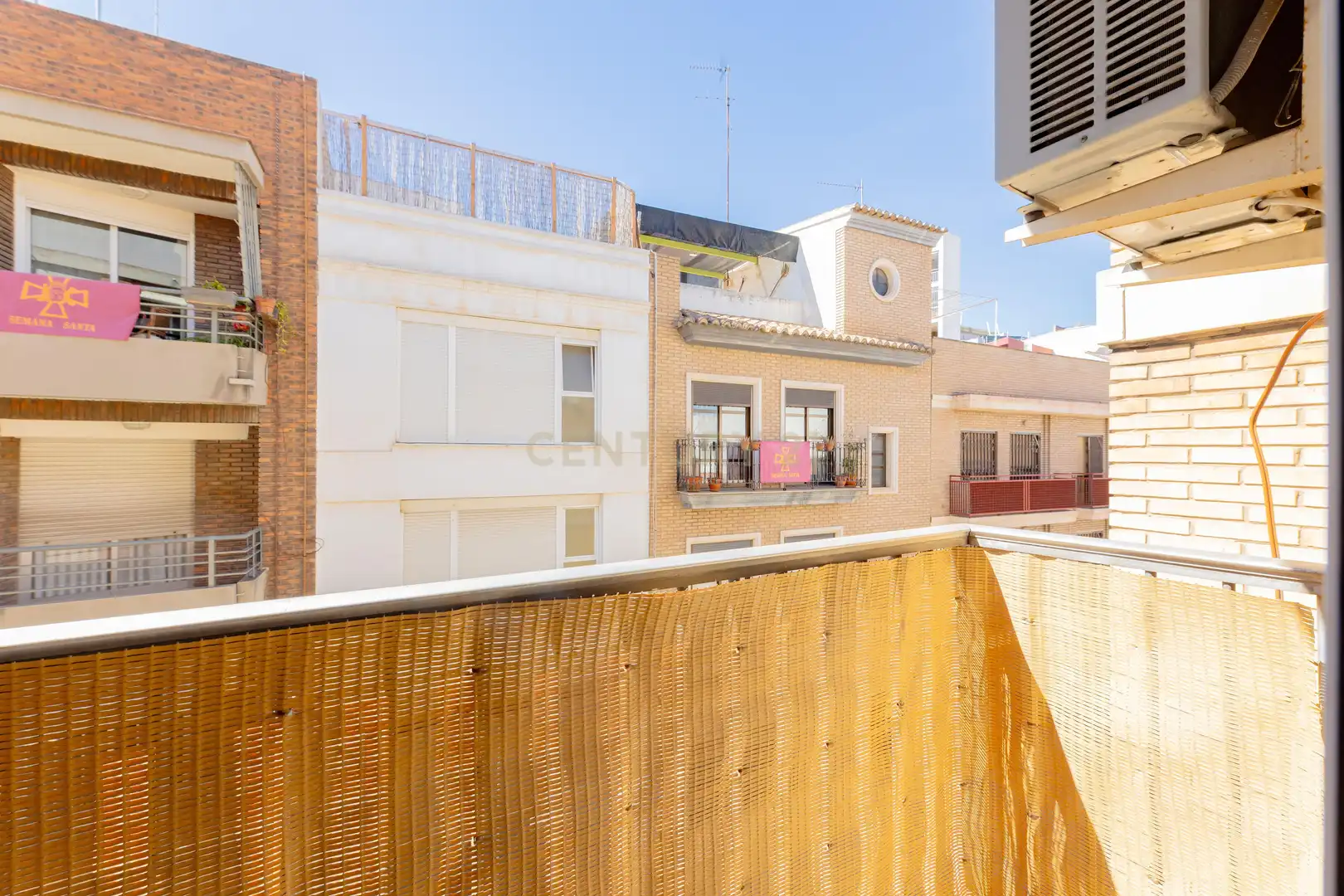 Vista exterior de Piso en venta en Torrent
