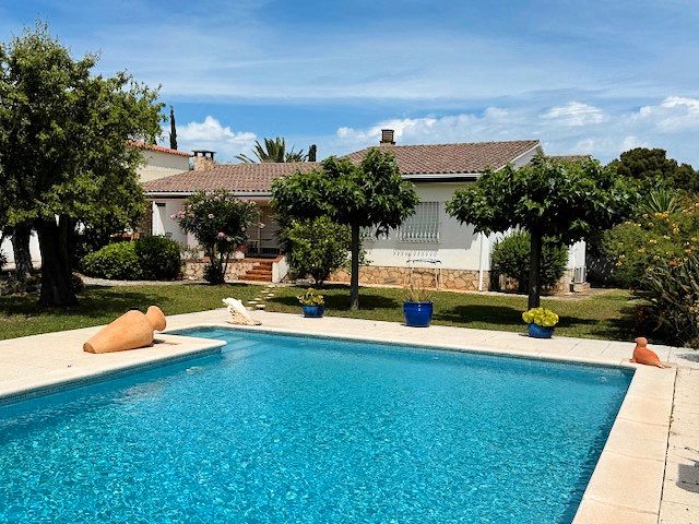 Casa o xalet en venda a Carrer Oliveres, Riells