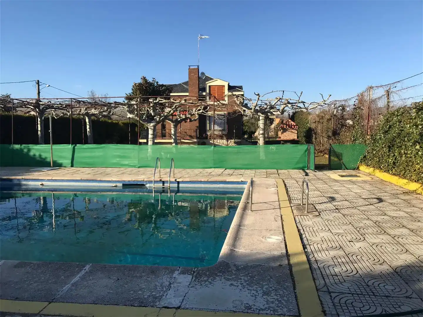 Piscina de Piso en venta en Micereces de Tera con Jardín privado, Piscina y Amueblado