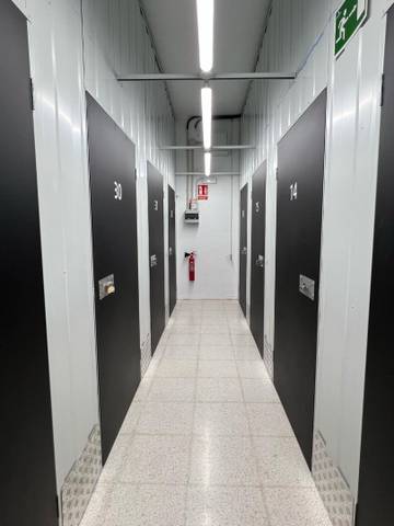 Trastero en Alquiler en Calle del Brasil en Velilla de San Antonio