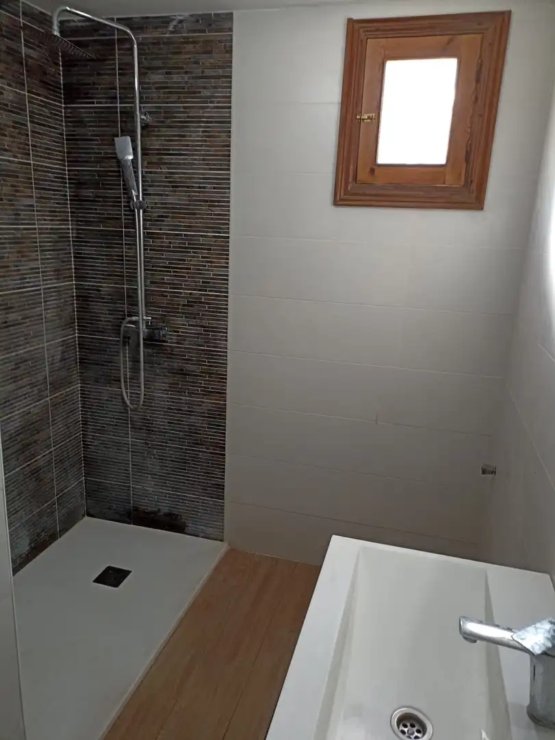 Bathroom of Flat for sale in Guadalcázar  with Terrace, Storage room and Furnished
