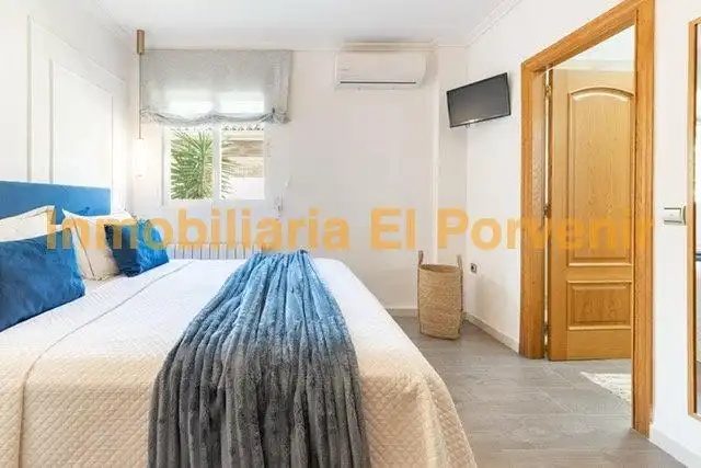 Bedroom of Houses for sale in Torrent  with Air Conditioner, Heating and Private garden