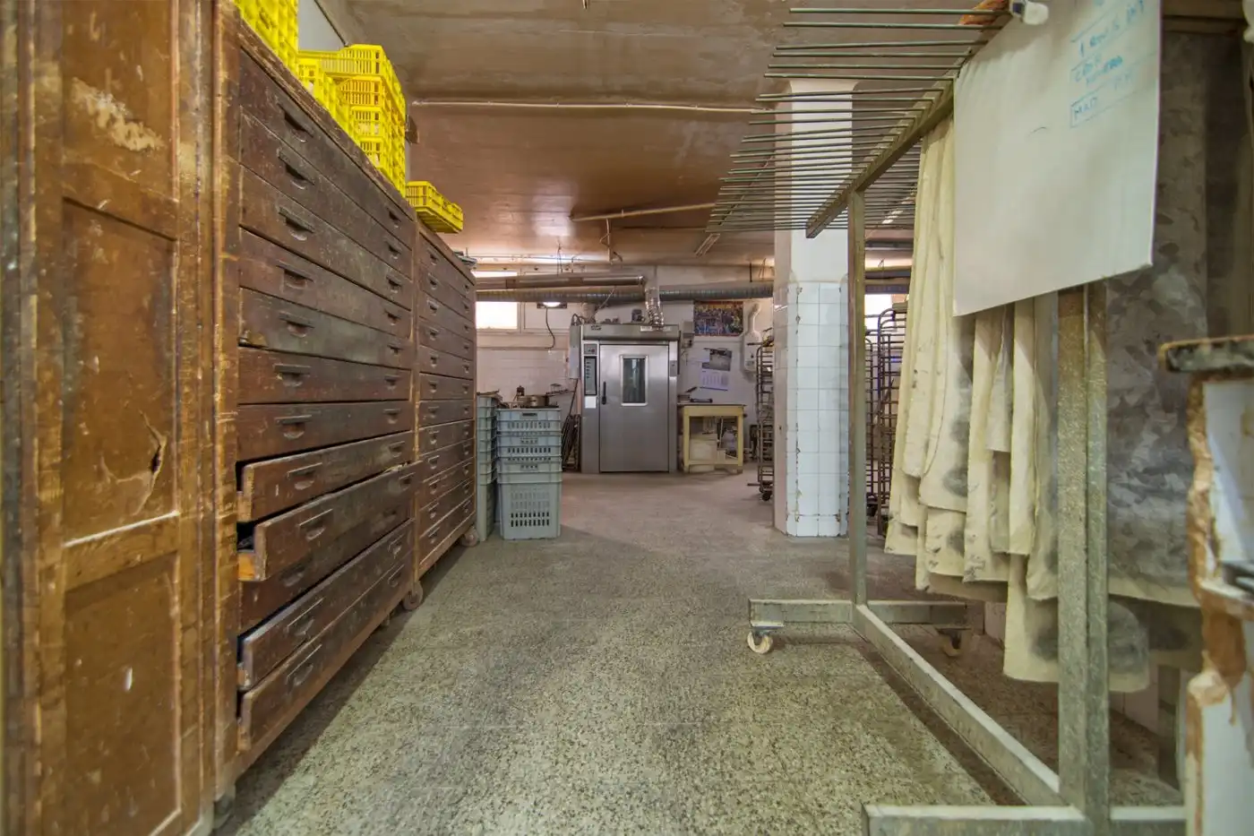 Houses for sale in Calle COMPOSITOR JOAQUIM SERRA, 3, Eixample - Horta Capallera