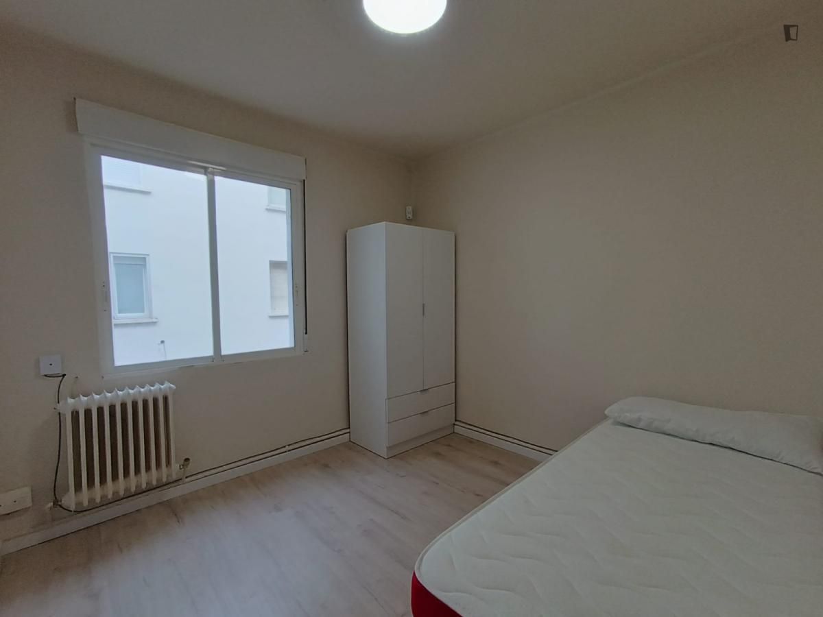 Apartment to share in Mendebaldea - Ermitagaña