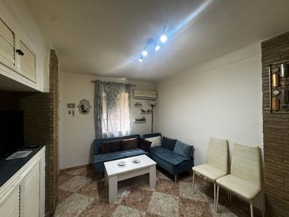 Sala d'estar de Planta baixa en venda en  Sevilla Capital