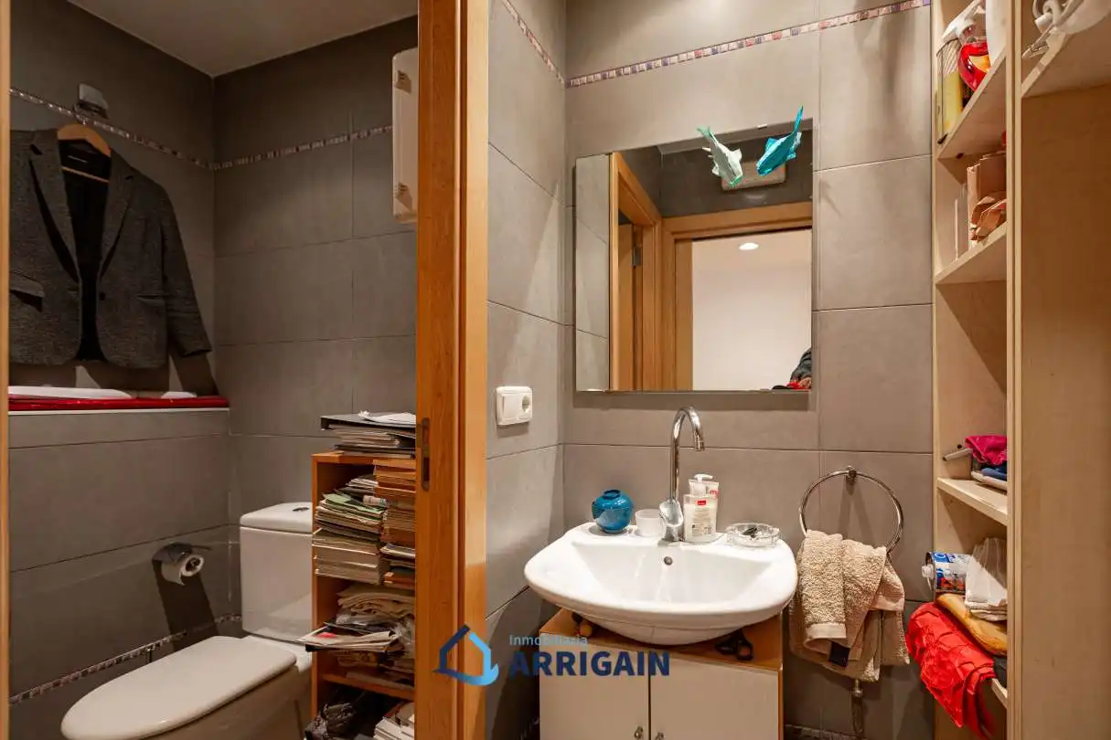 Baño de Local de alquiler en Donostia - San Sebastián 