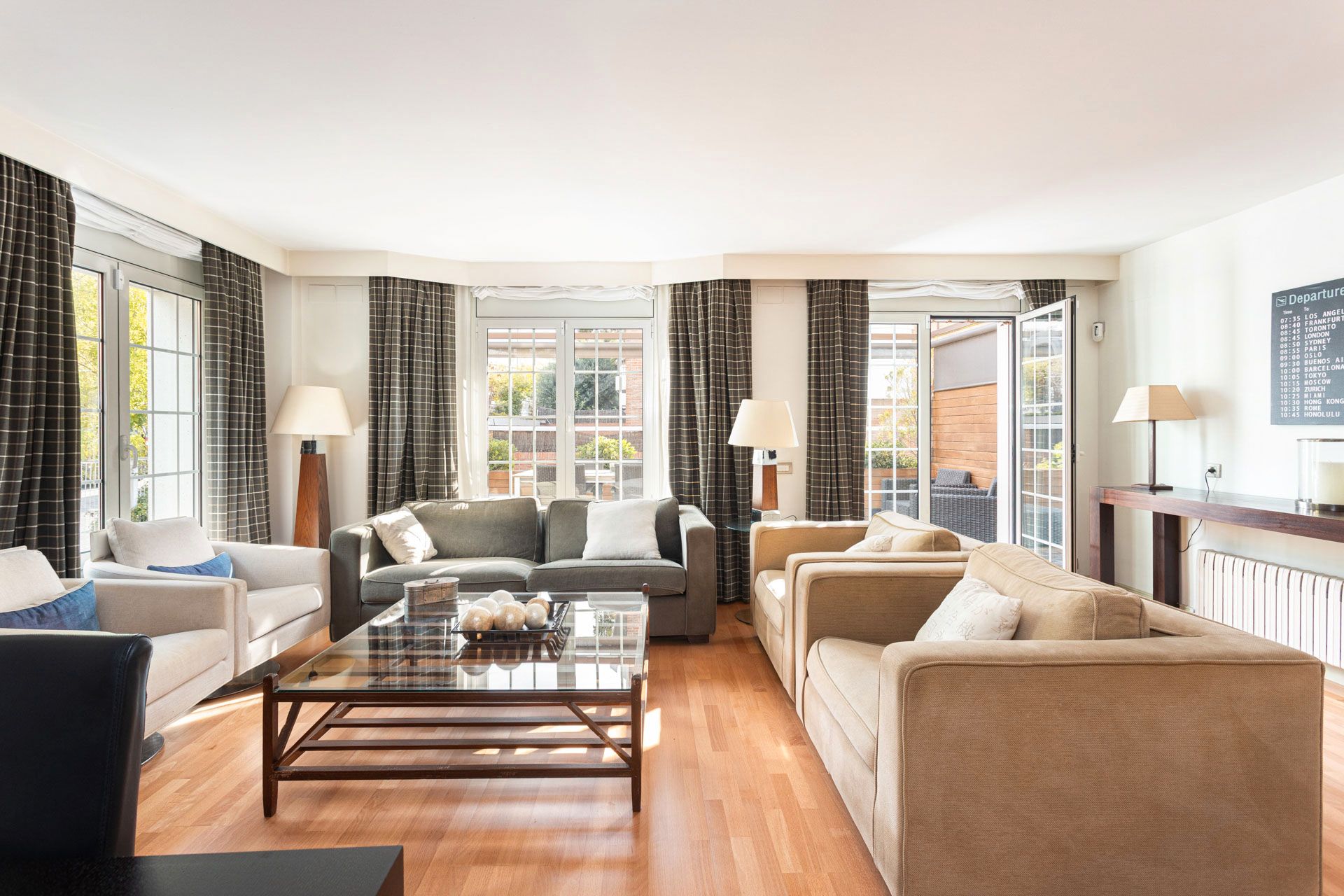 Living room of Single-family semi-detached for sale in Esplugues de Llobregat  with Air Conditioner, Heating and Private garden