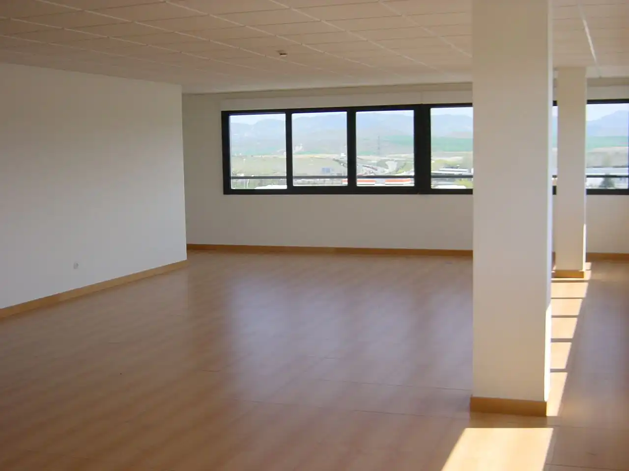 Ufficio con ascensore in affitto a Valle de Elorz / Elortzibar, imagen 5