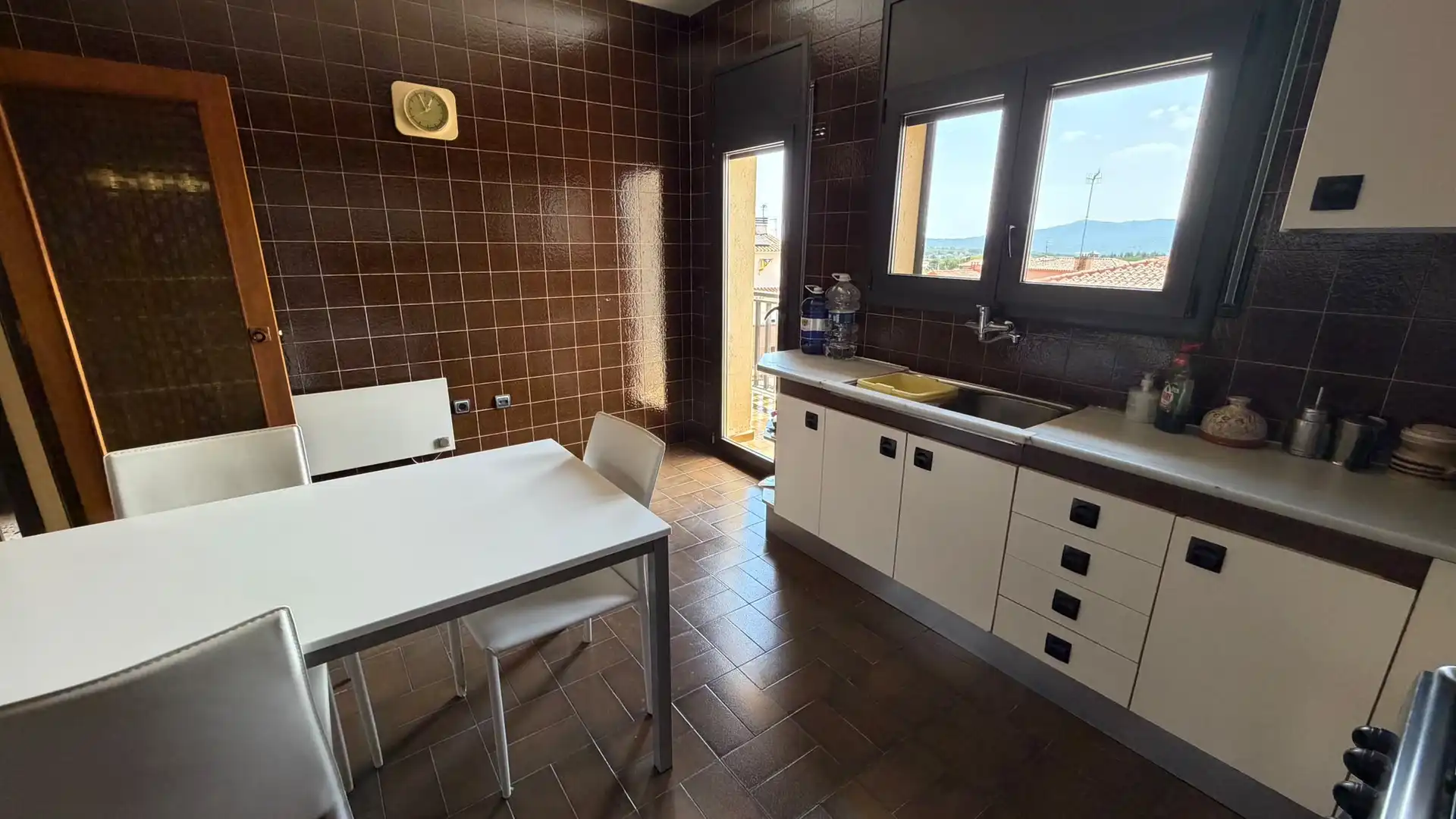 Cocina de Piso en venta en Breda con Calefacción