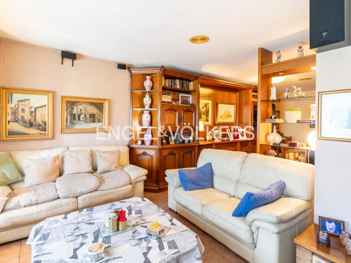 Sala de estar de Casa o chalet en venta en Mollet del Vallès con Aire acondicionado, Calefacción y Jardín privado