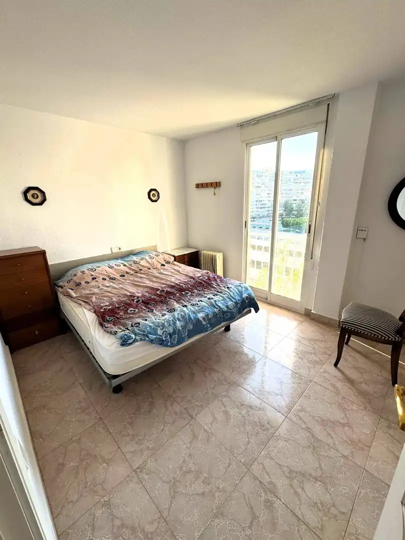 Dormitori de Apartament de lloguer en Alicante / Alacant amb Jardí privat, Terrassa i Moblat