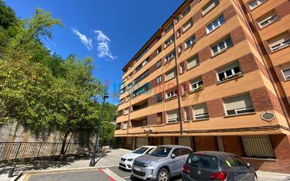 Vista exterior de Pis en venda en Beasain amb Calefacció, Terrassa i Traster