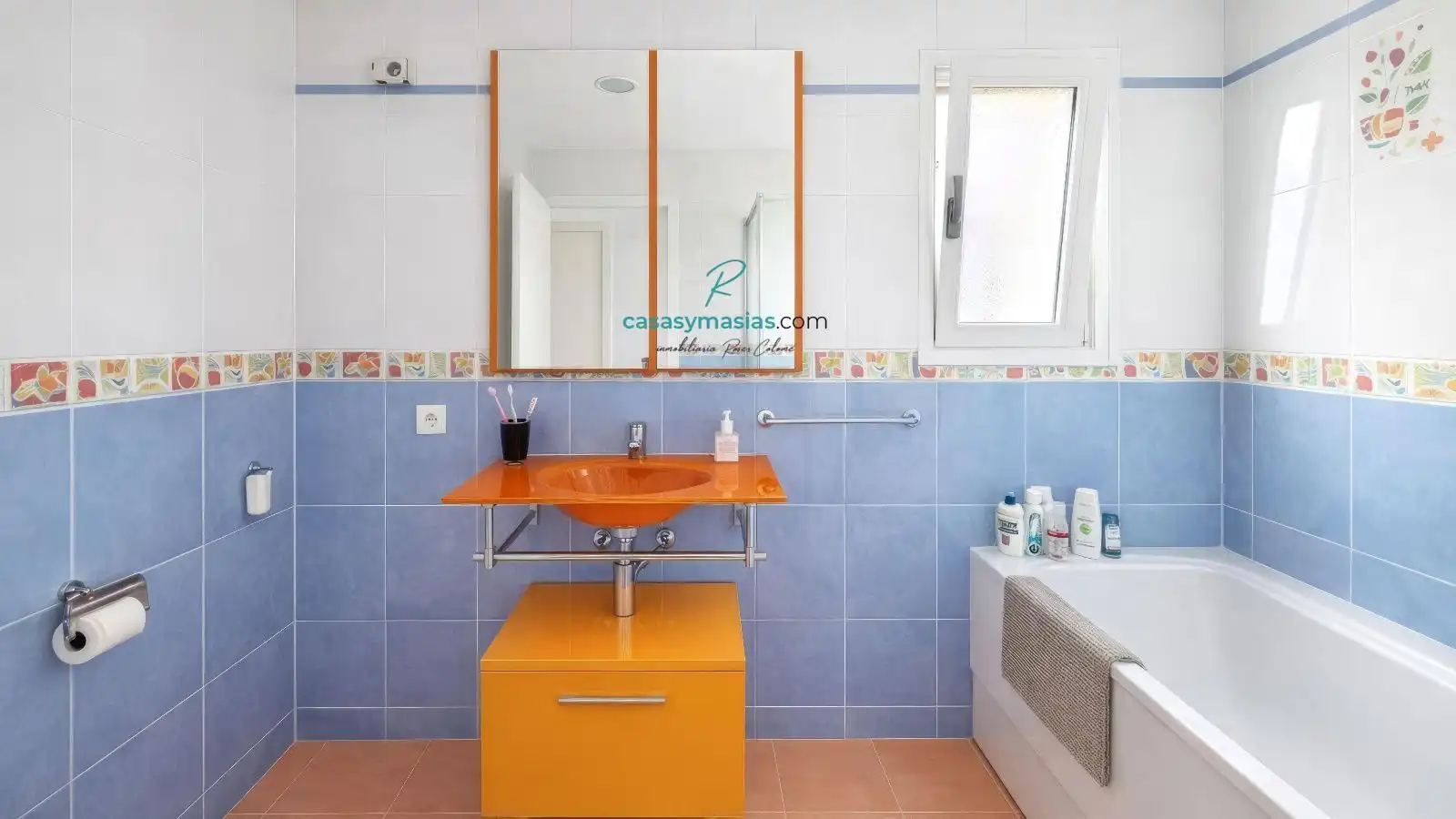 Baño de Casa o chalet en venta en Cunit con Aire acondicionado, Calefacción y Piscina