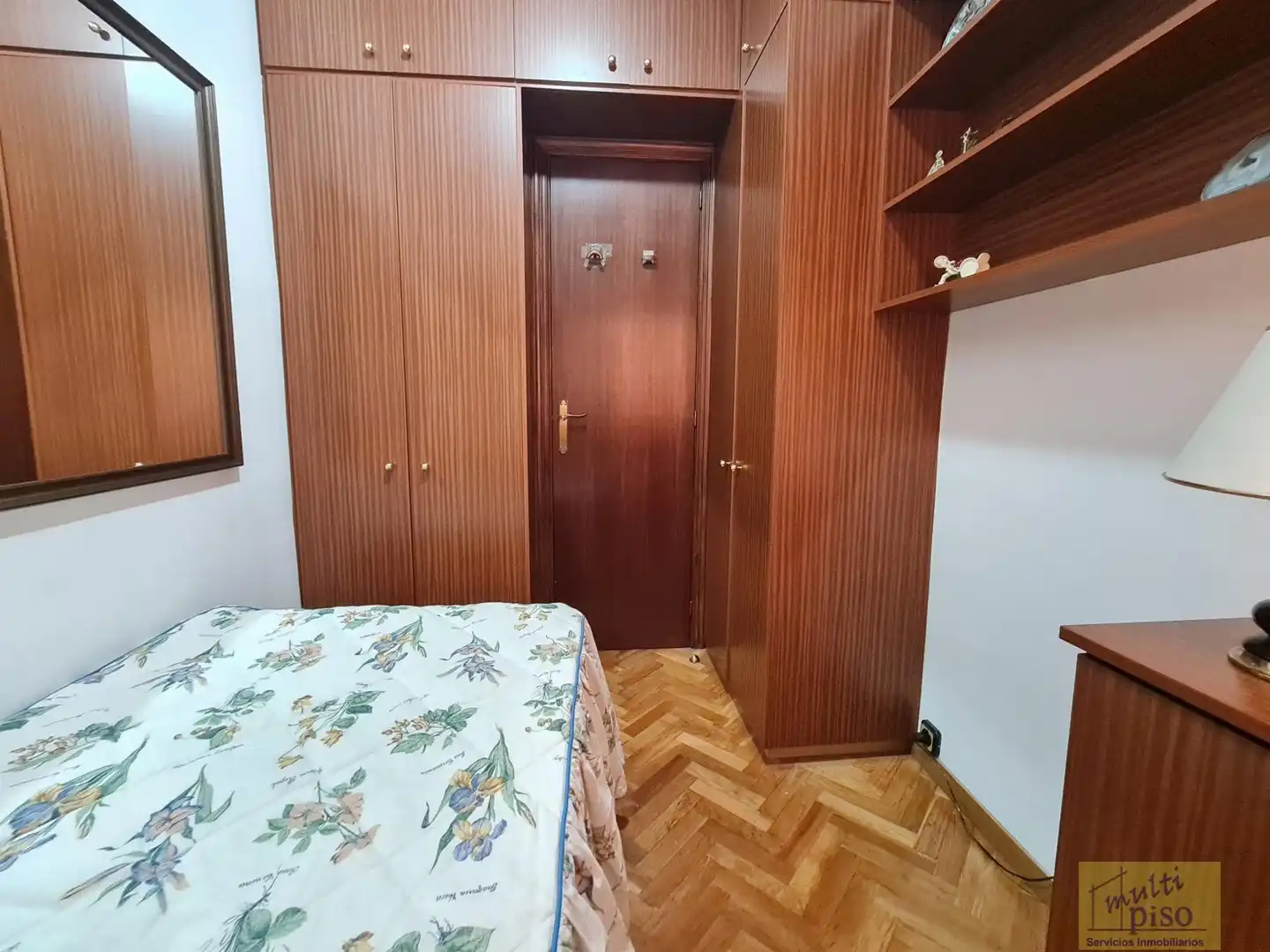 Schlafzimmer von Wohnung zum Verkauf in Barcelona mit Klimaanlage, Parkett und Terrasse