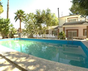 Piscina de Casa o xalet en venda en Orihuela amb Aire condicionat, Calefacció i Terrassa