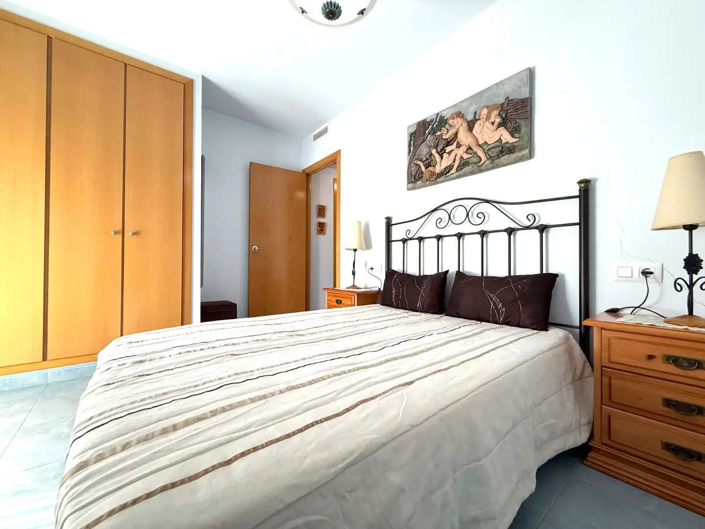 Schlafzimmer von Wohnungen zum Verkauf in Cambrils mit Heizung, Privatgarten und Möbliert