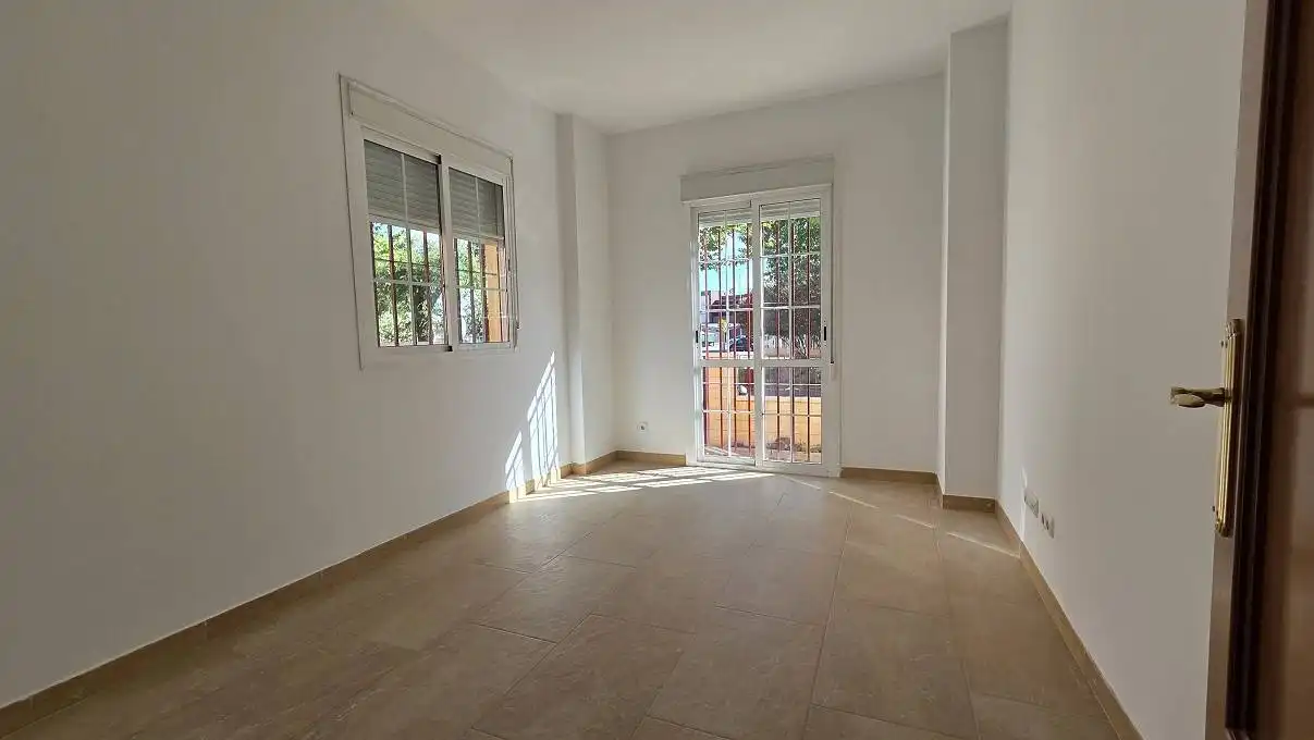 Dormitori de Casa adosada en venda en Dos Hermanas