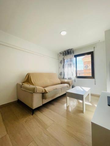 Piso en Alquiler en Calle de la Virgen del Socorro en Raval Roig - Virgen del Socorro