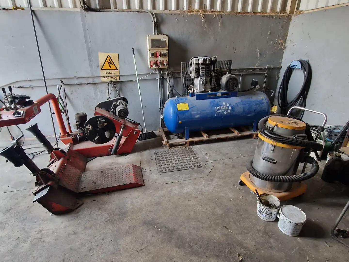 Nau industrial en venda en Miajadas amb Calefacció