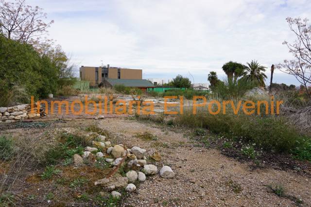 Terreno residencial en Venta en Calle IRLANDA, 19 en Zona Avenida Alta - Auditorio